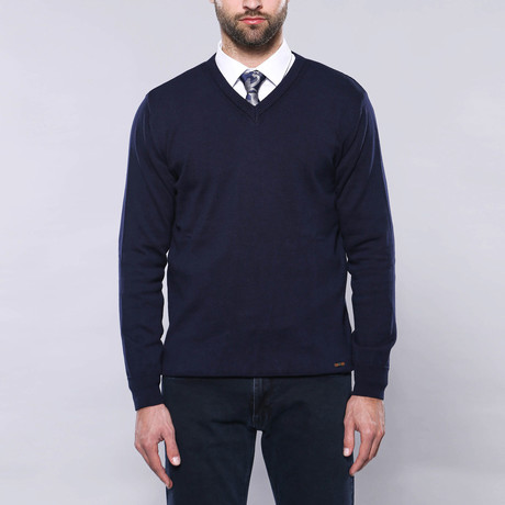 Solid Vneck Sweater // Navy (S)