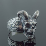 Skull + Horns Ring // Silver (8)