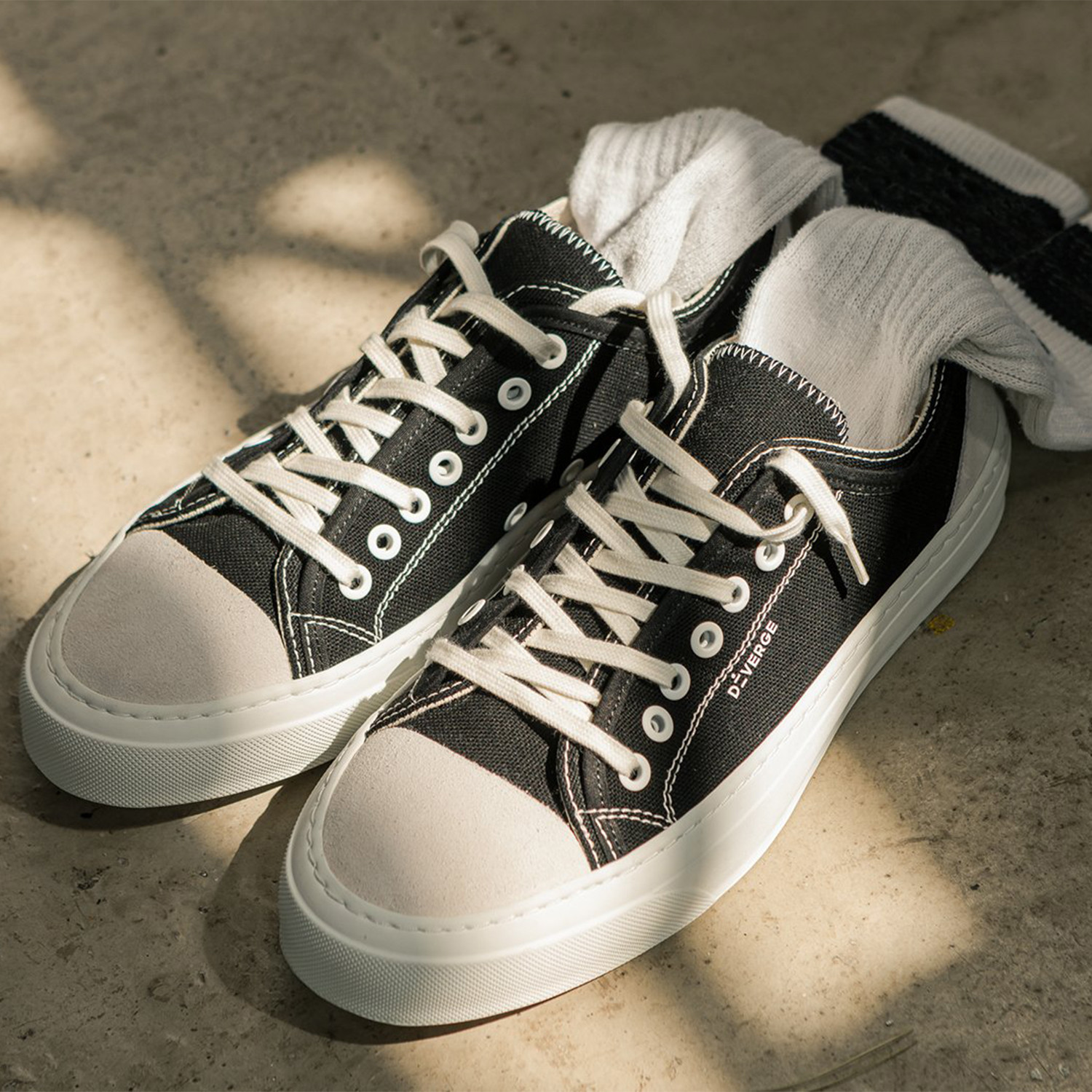 Full Color Canvas Sneakers V2 // Black (US: 10.5) - Diverge Sneakers ...