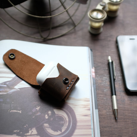 Airpods Case // Antique Brown