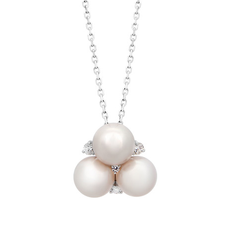 Assael 18k White Gold Diamond + Akoya Pearl Necklace // Store Display