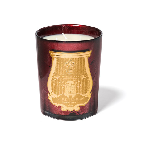 Nazareth Intermezzo Candle // 28 oz // Burgundy + Gold