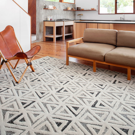 Hagen Geometric Area Rug //  Blue + Multicolor (2'7 x 4')