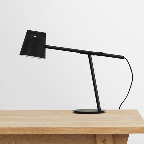 Momento Table Lamp // Black