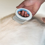 Knuckler // Handheld Travel Flexible Pet Rake Comb