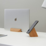 Risco // Floating Smartphone Stand (Oak)