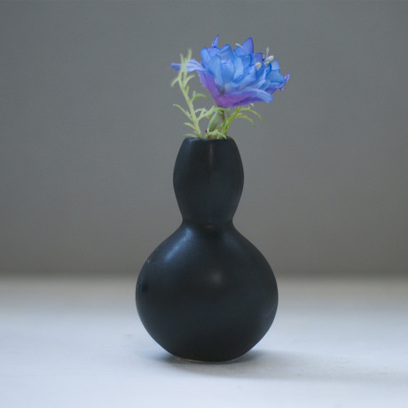 Sprout Vase (Black)