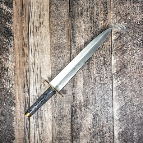 Straight Large Dagger // 420 SS // Pakka Wood
