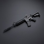 AR15 1:3 Scale Diecast Metal Model Gun + Display Stand // Black