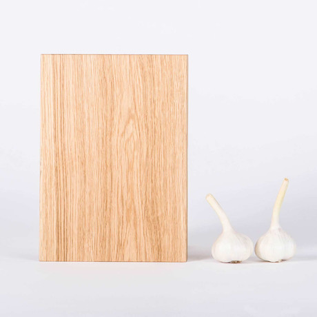 PURE Cutting Board with Grip Recess // 11"