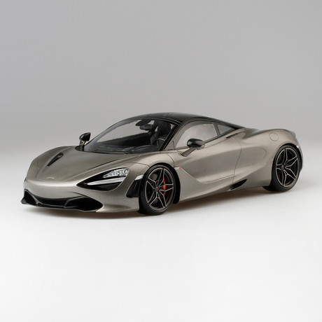 2017 McLaren 720S // Blade Silver