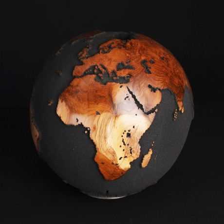 Medium Globe 13 // Classic Black Magnetite + Teak Medium // 9.8"Ø