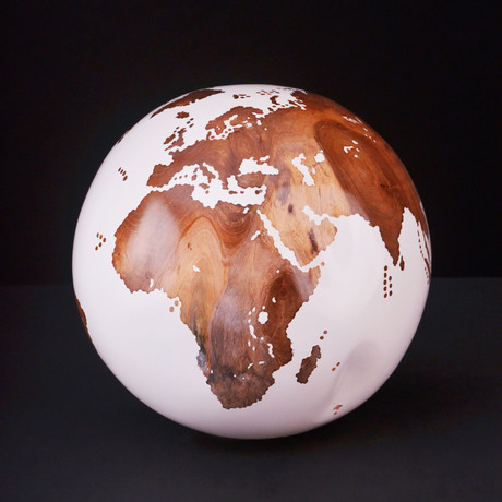Medium Globe 20 // Classic White Stone + Teak Medium // 9.8"Ø