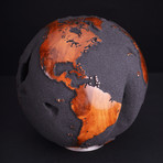 Medium Globe 16 // Classic Black Magnetite + Teak Medium // 9.8"Ø