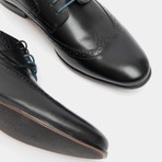 Miles // Black (UK: 8)