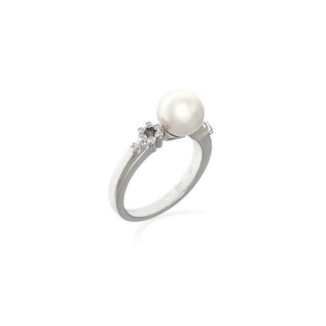 Mikimoto 18k White Gold Diamond + Akoya Pearl Ring // Ring Size: 7.25 // Store Display