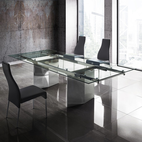 ELIZABETH // Dining Table