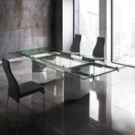 ELIZABETH // Dining Table