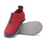 Ivy House Slipper // Red (Euro: 42)