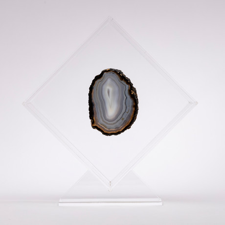 Agate Floating in Acrylic Display // Ver. 1