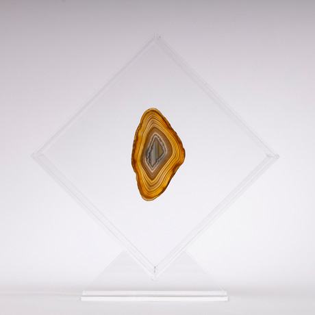 Agate Floating in Acrylic Display // Ver. 7