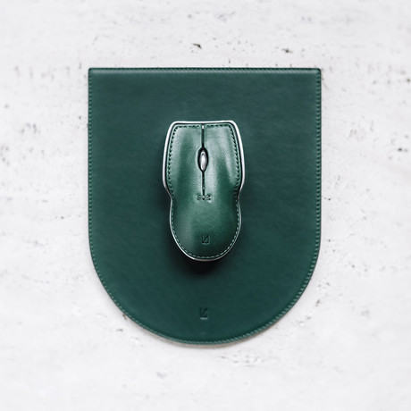 The Pointer Instrument // British Racing Green