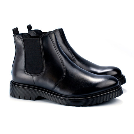 Bruma Chelsea Boots // Black (Euro: 39)