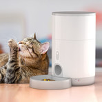 Nutri Mini // Wi-Fi Pet Feeder