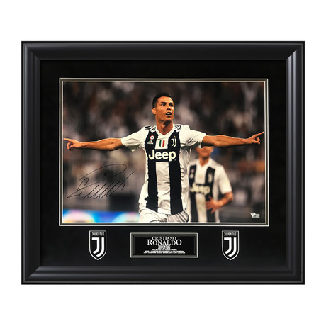 Cristiano Ronaldo // Juventus // Framed + Signed Photograph v.1