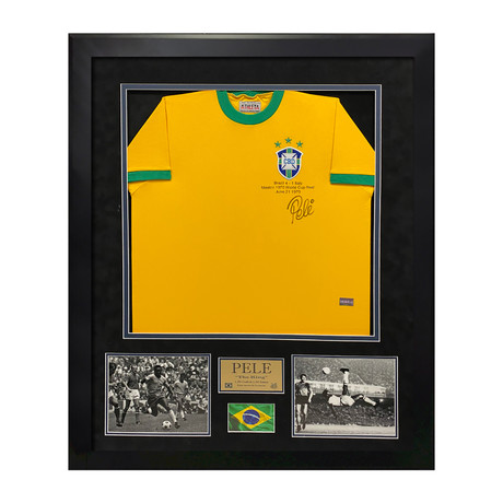 Pelé // Brasil Jersey // Framed + Signed v.2