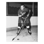 Gordie Howe // Red Wings // Signed B&W Stance Photo
