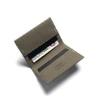 Ion Bifold (Black + White)