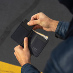 Matter Bifold (Black + White)