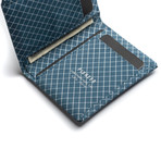 Matter Bifold (Black + White)