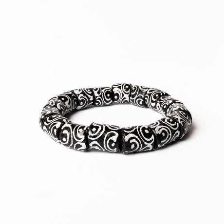 Dell Arte // Krobo Mood Bead Bracelet // Black + White