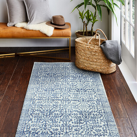 Noelle // Ivory + Blue (2'6" X 8' (Runner Rug))