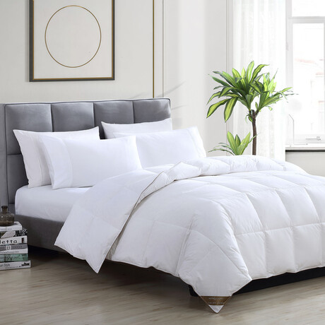 Hotel Laundry // Natural White Down + Feathers All-Season Comforter (Twin)