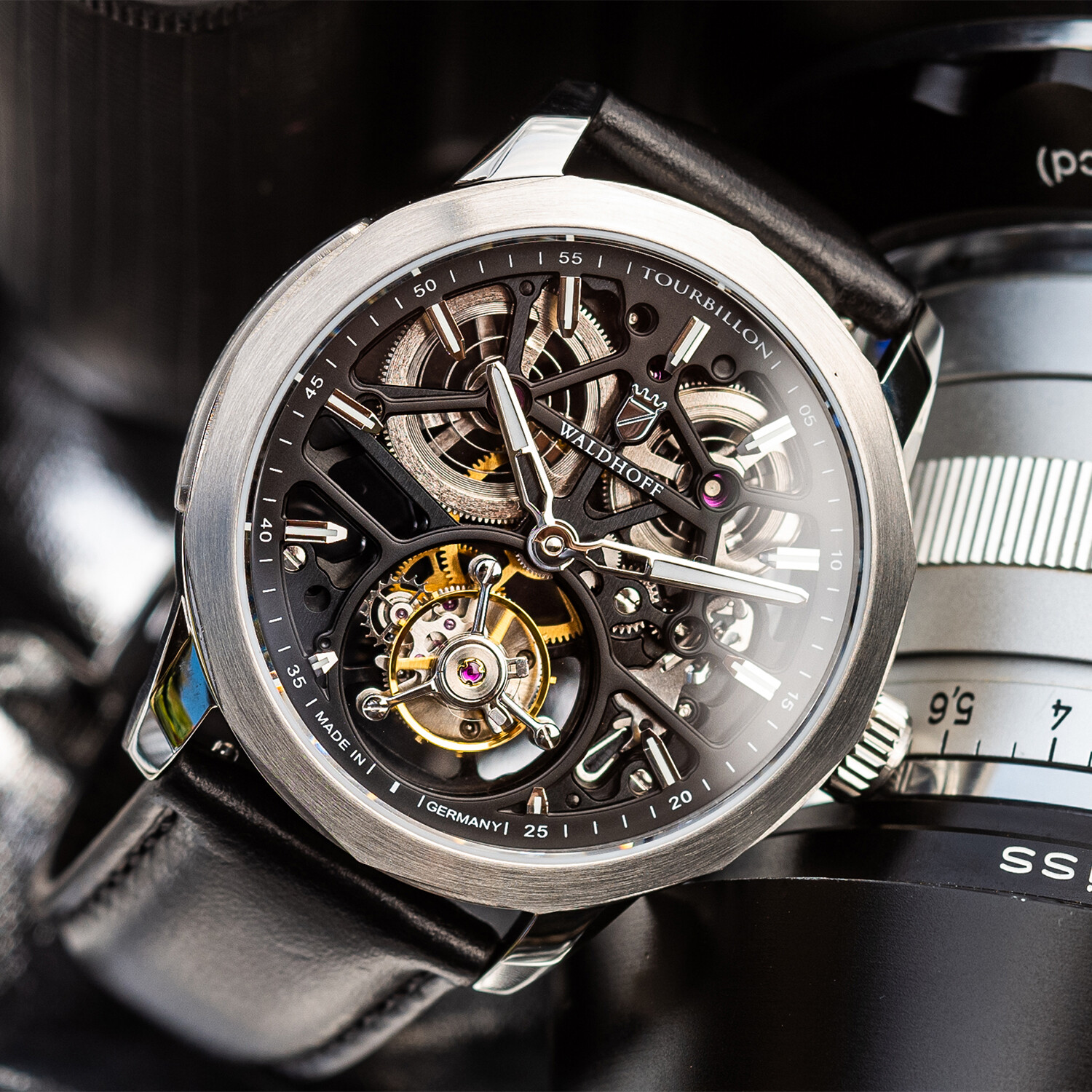 Waldhoff Vanguard V8 Dark Slate Manual Wind // 09B Manufaktur