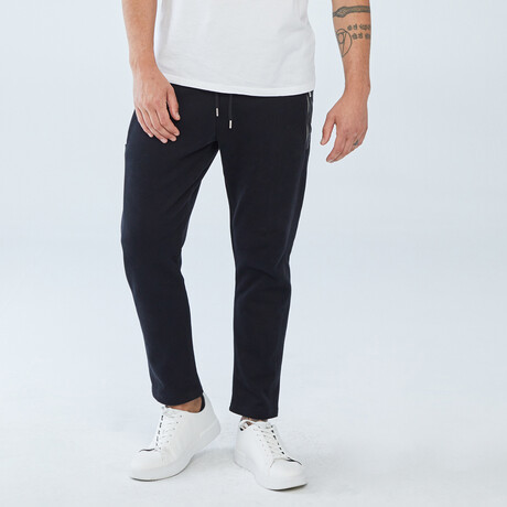 Ave Jogger // Black (Small)