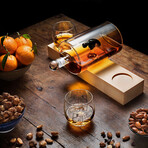 Hammer // Whiskey Decanter + 2 Whiskey Glasses + Tray