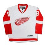 Gordie Howe // Elite Edition Career Jersey // Signed Limited 1 of 9 // Detroit Red Wings