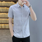 Carapaz Short Sleeve Button Up Shirt // Gray + White Stripes (M)