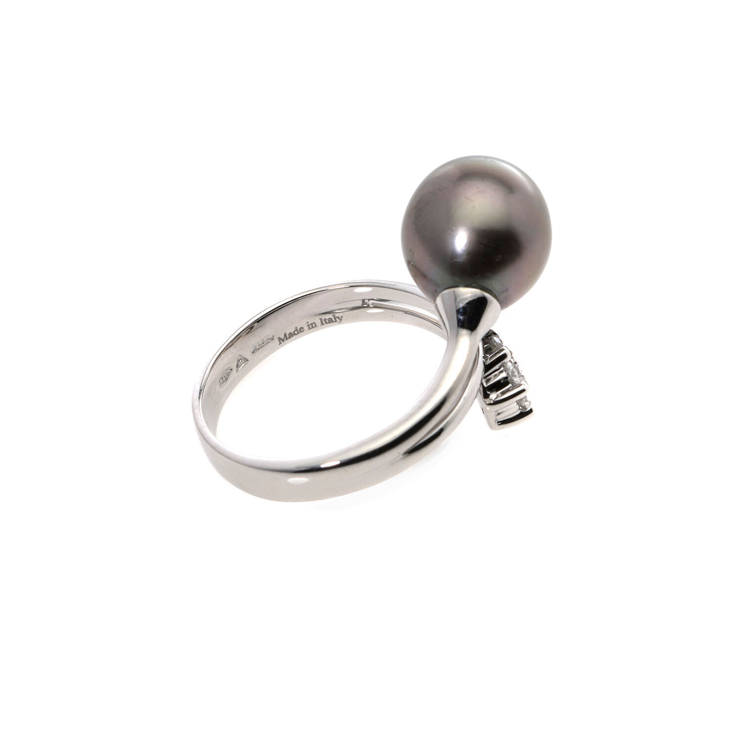 Damiani // Le Perle 18k White Gold Diamond + Pearl Ring // Ring Size 7.