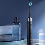 P80 // Black Electric Toothbrush + 8 Heads + Black Travel Case