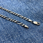 Detailed Figaro Chain Bracelet (7" // 8.4g)