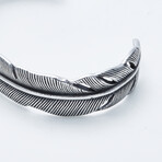 Dell Arte // Holly Feather Bangle // Silver