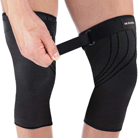 Knitted Knee Sleeves with Strap + Spirals // Pack of 2 // Black (Small)