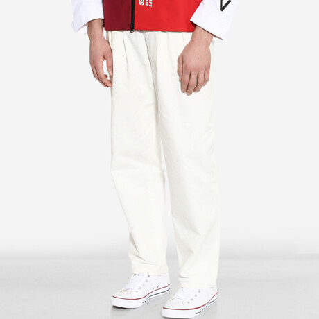 Pleated Tailored Chino Pant // White (XS)