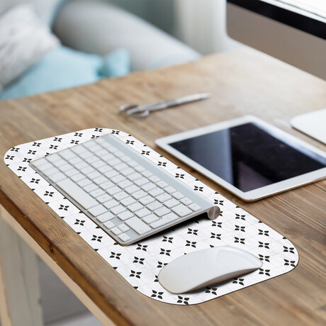 Rockefeller Vinyl Office Accessories // Marino (Mouse Pad - 7.7"Ø)