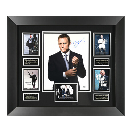 Daniel Craig // James Bond Collection // Autographed Display